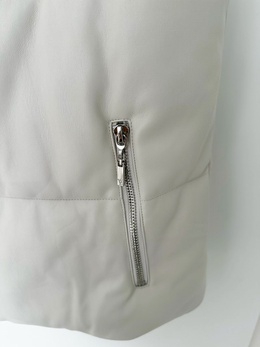 Monari Gilets: Weste Monari beige Grösse 36 – D'occasion à Eglisau par Brewster1 3