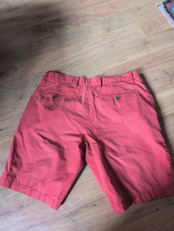 alte rote Tommy Hilfiger Shorts