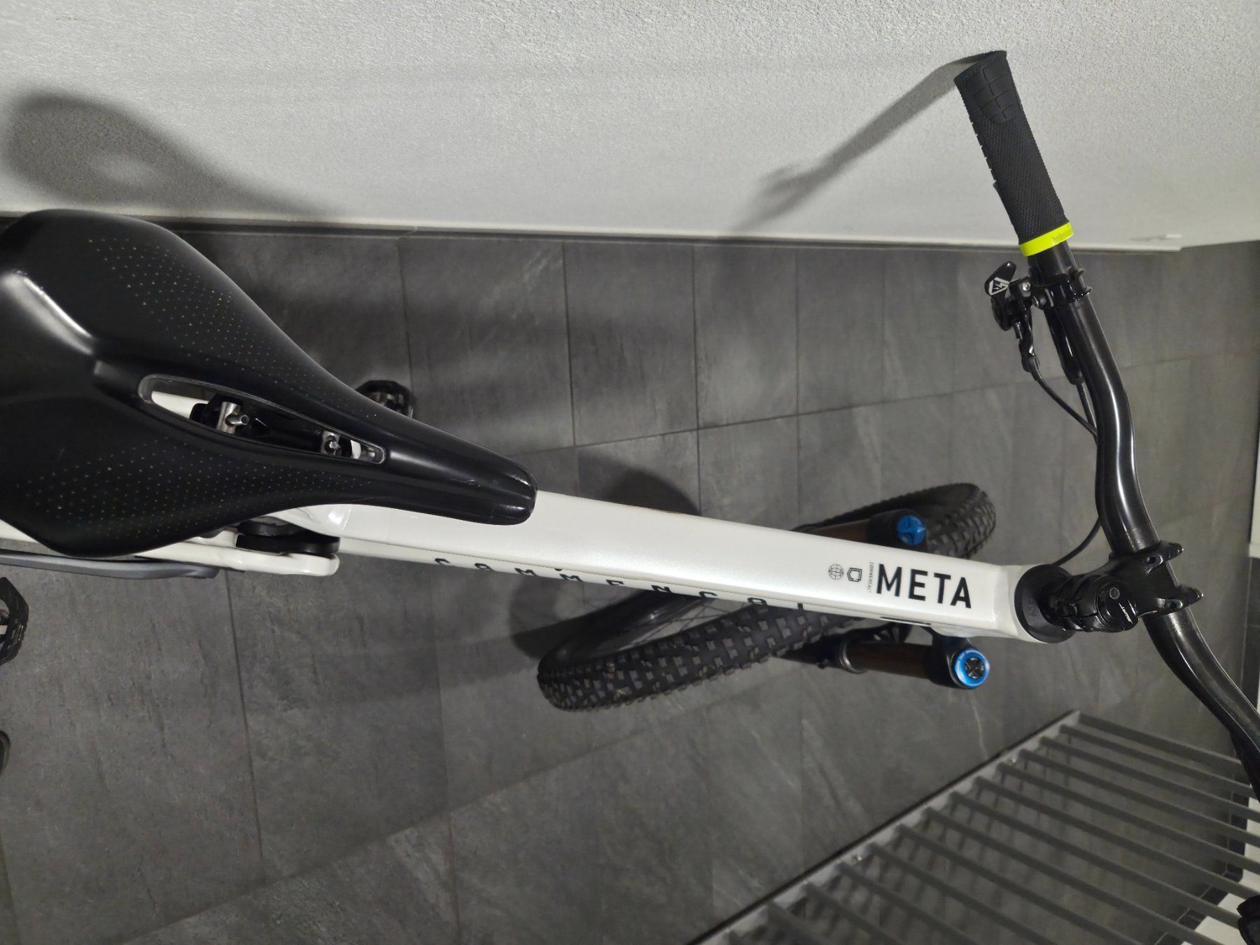 Commencal Biciclette: Commencal meta V5 Size L, VTT – Usato da Bulle venduto da iwa_snz5 4
