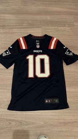 Maillot NFL Patriots - Jones 10 - Taille S - Comme neuf!