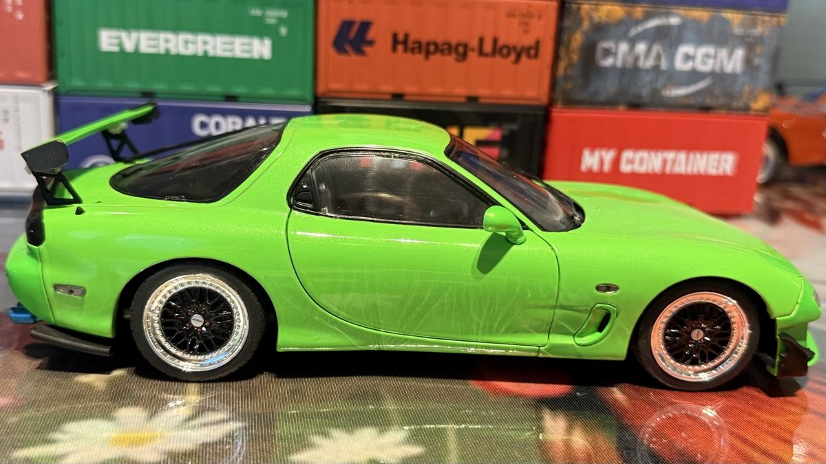 Mazda Modellautos: Mazda RX-7 limegrün 1:18  – Neu (gemäss Beschreibung) aus Basel von Zomeg 7