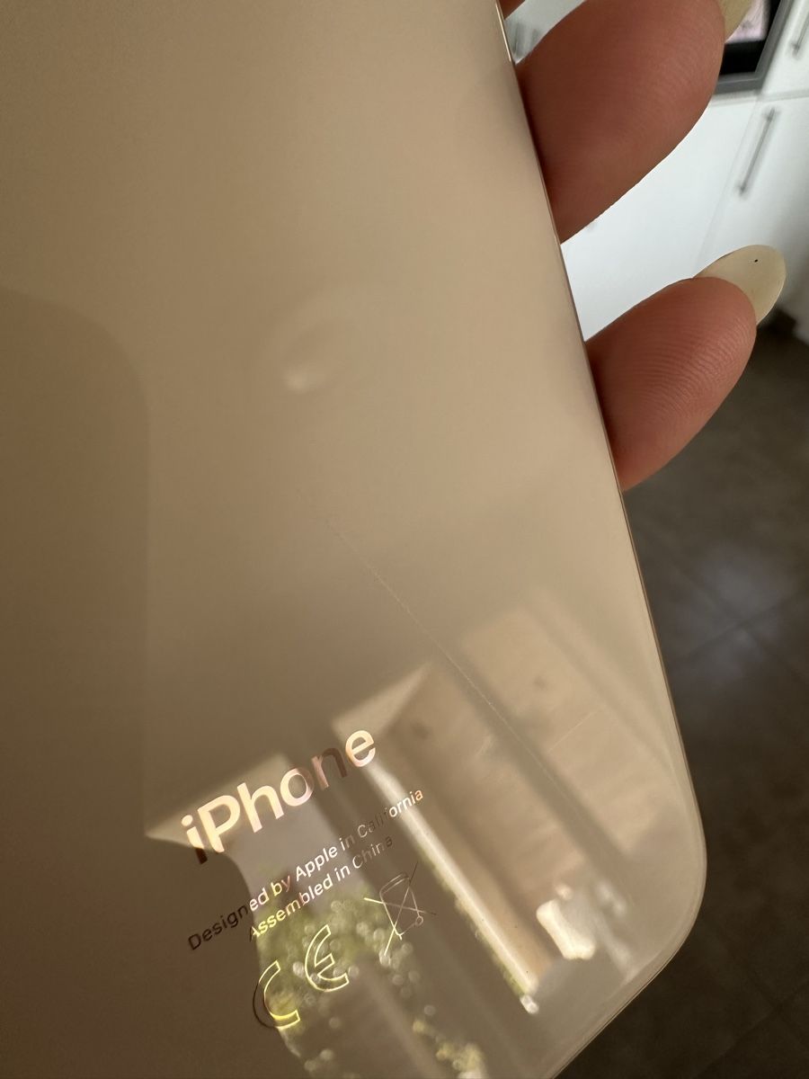Apple Telefoni cellulari / Smartphones: iphone 8plus rose 256gb – Usato da bözberg venduto da amy_7wz8 4