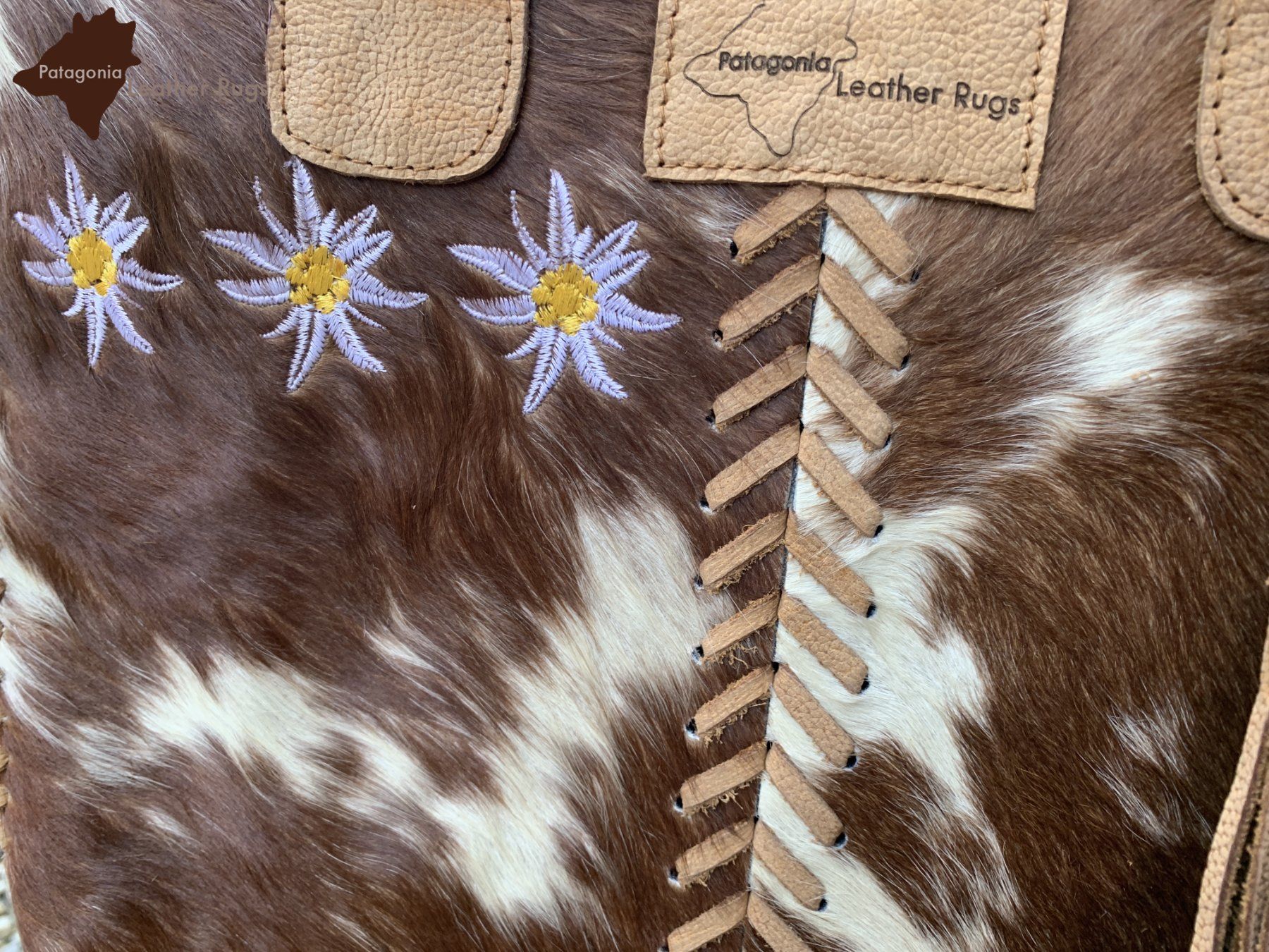 Borse da donna: Handtasche aus echtem Kuhfell Edelweiss – Nuovo e nell'imballaggio originale da Arbedo venduto da patagonialeatherrugs 5