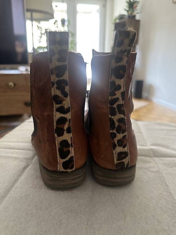 Scarpe da donna: Braune Max Lederschuhe Stiefeletten Gr. 38 Leoprint – Usato da Zürich venduto da Vee_90 1