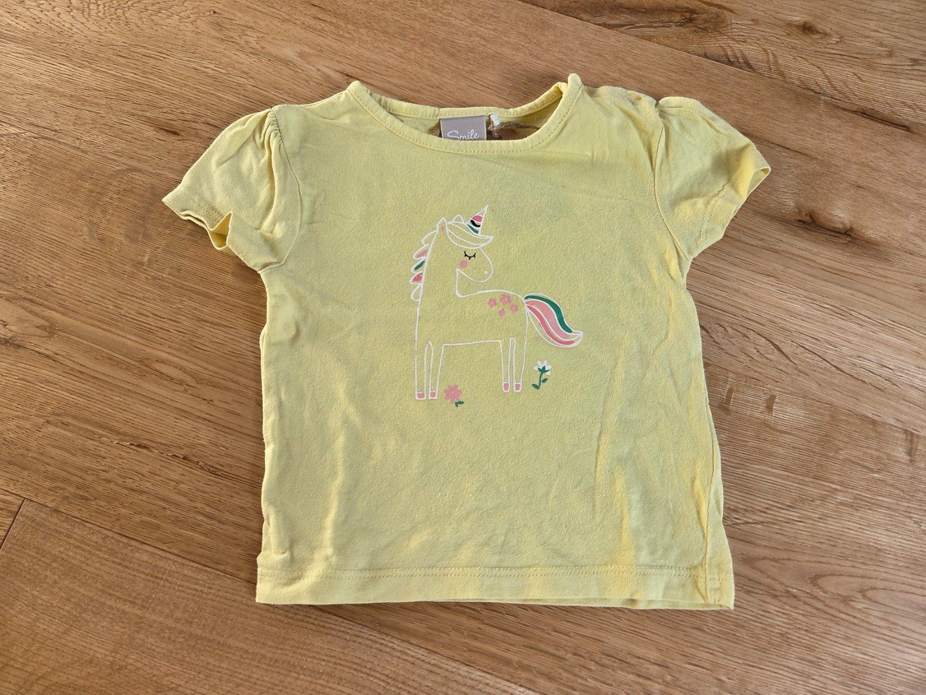 Hemden, Tops & T-Shirts: Baby T-Shirt Gr. 74/80 – Gebraucht aus Bremgarten AG von sabrownie