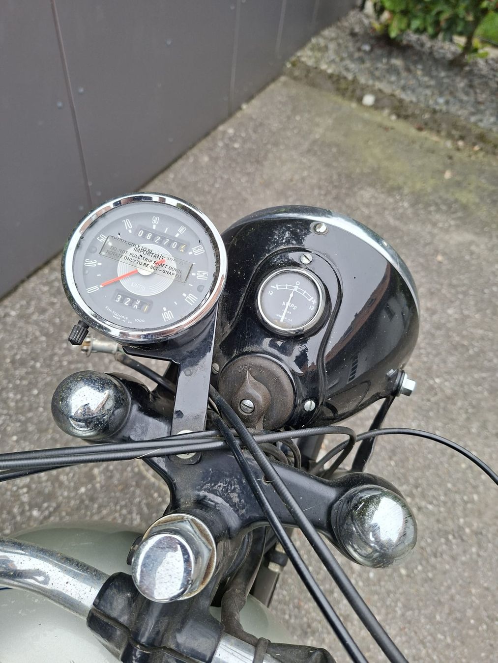 Altro: royal Enfield 1948 – Usato da Onnens FR venduto da YNM90 4