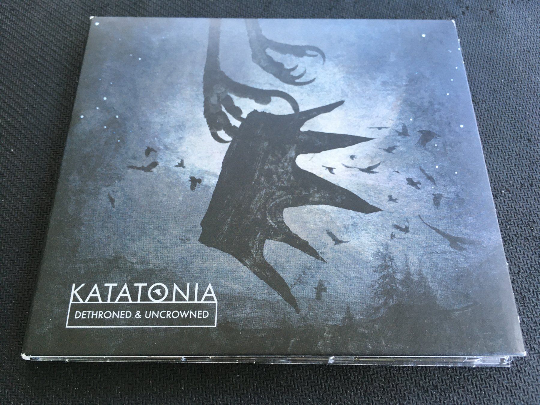CDs: Katatonia - Dethroned & Uncrowned -CD- – Gebraucht aus St.Gallen von MedienJoe