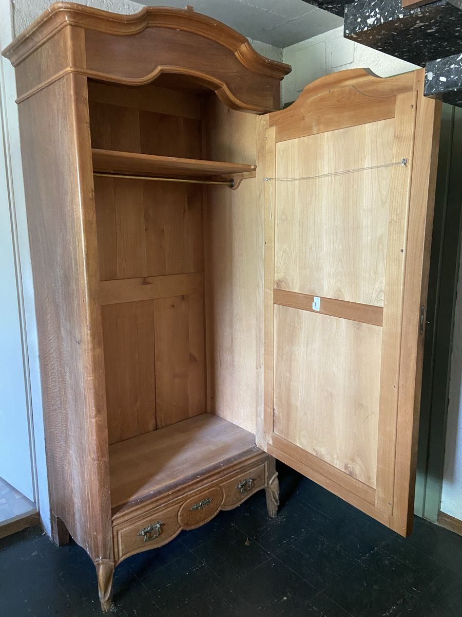 Armoires: Armoire à glace de chambre – D'occasion à Bevaix par car_fyw5 1
