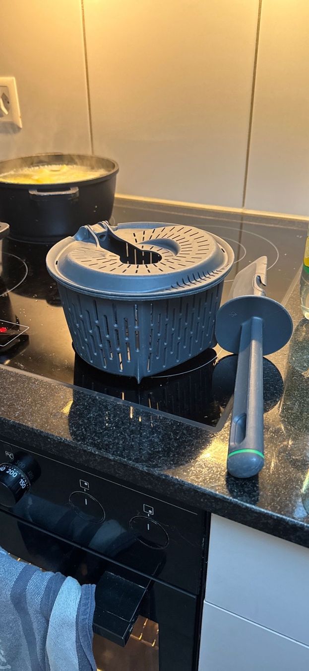 Thermomix Elettrodomestici da cucina: Thermomix TM6 – Usato da Niederhasli venduto da Alex31011995 4
