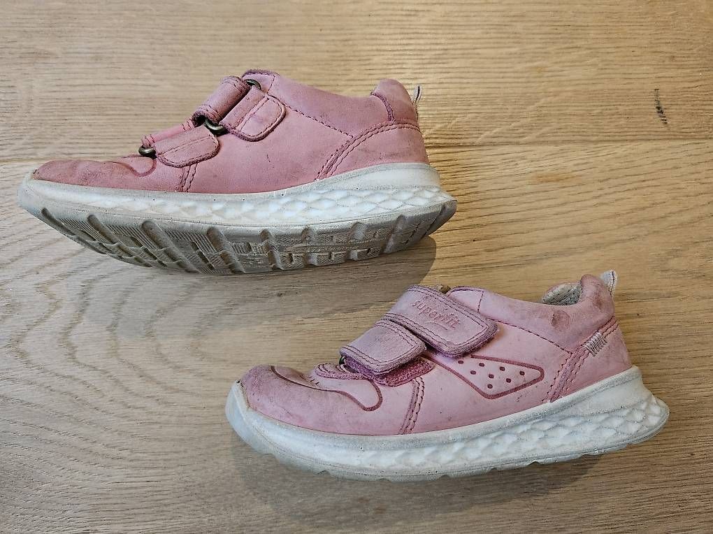 Scarpe per ragazze: Superfit Turnschuhe Gr. 24 – Usato da Hüntwangen venduto da Hensi1 4