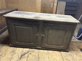 Antiker Schrank, Buffet, Sideboard, restaurationsbedürftig