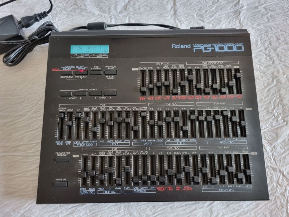 Roland PG-1000 Linear Synthesizer Programmierer (Gebraucht) in ...
