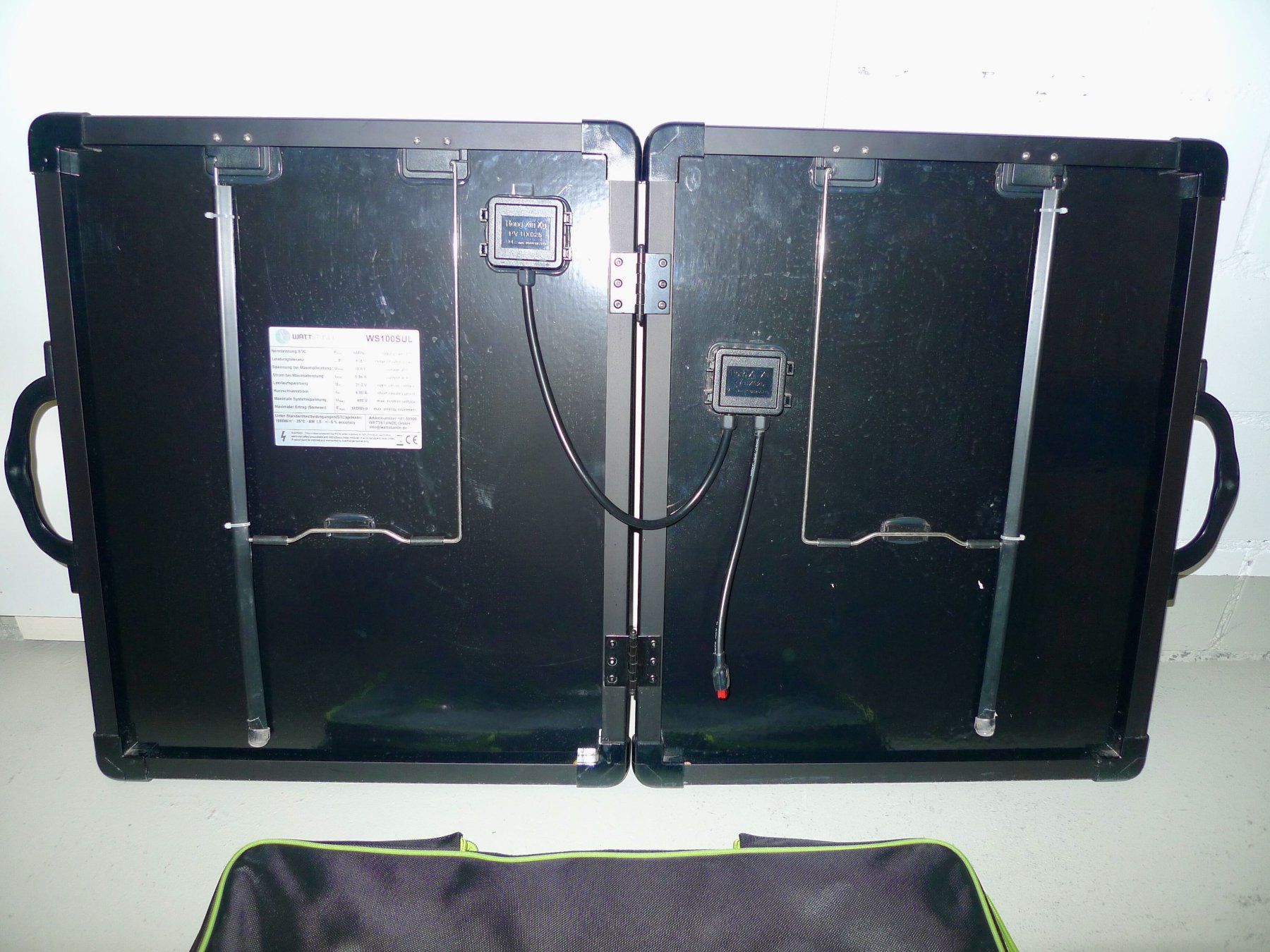 Dispositivi a energia solare: 100 Watt Solarkoffer ULTRALIGHT, Wattstunde WS100SUL – Usato da Abtwil SG venduto da Optimaten 4