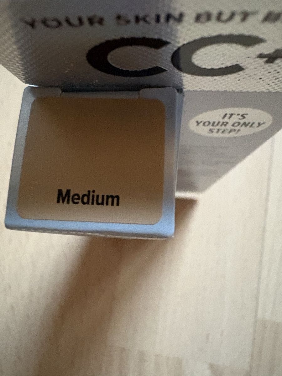 Maquillage: it Cosmetics CC+ Cream Medium SPF50 neu – Neuf avec emballage d'origine à Schaan par Filipipa 2