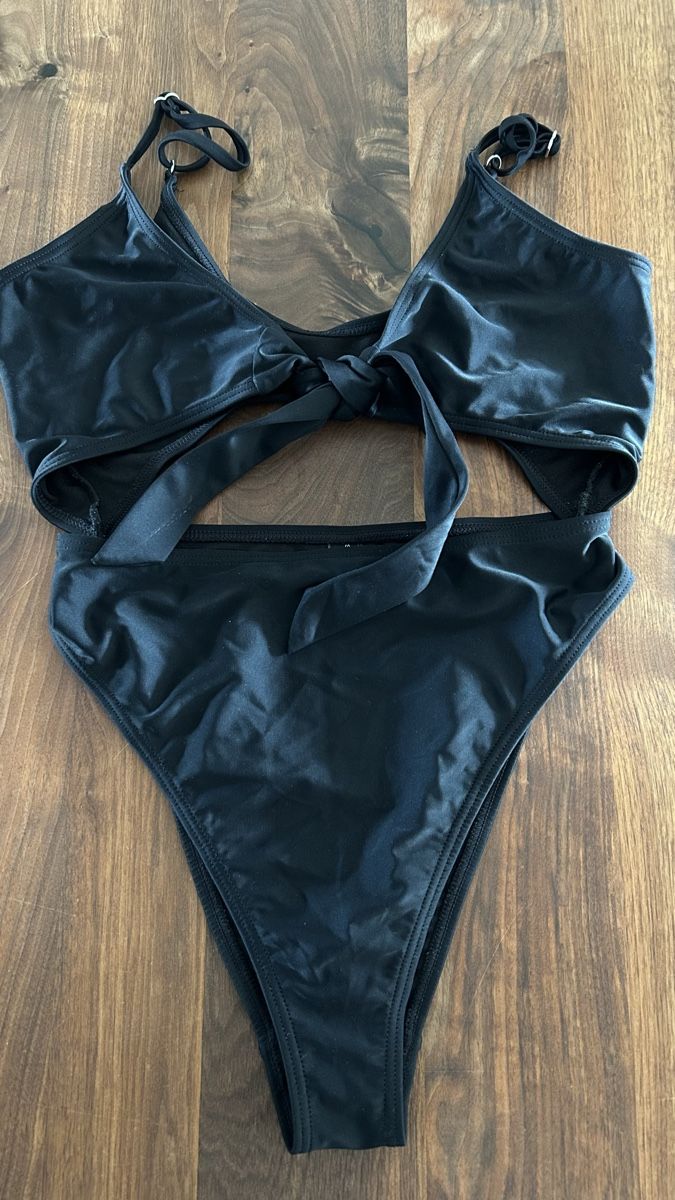 Costumi da bagno & Bikini: Badeanzug one piece, Grösse 38 – Usato da Hünenberg See venduto da Glam69