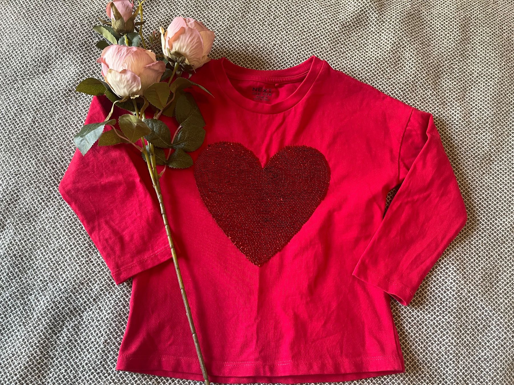 Next Camicette, T-shirt & Top: Red long sleeve interactive top - 6 years (116cm) – Nuovo (secondo la descrizione) da Genève venduto da dmt_y25y