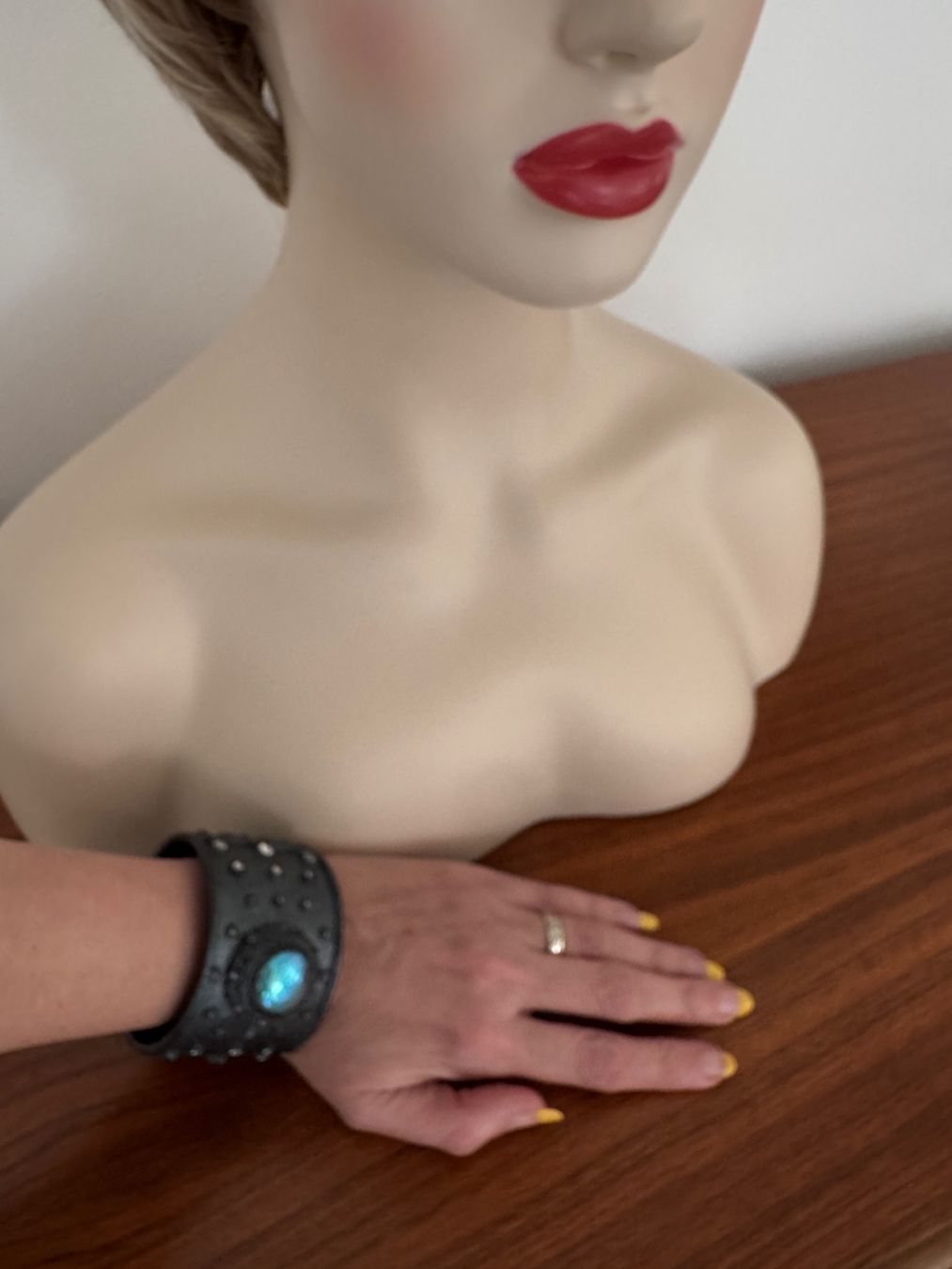 Bracciali & Braccialetti: Bracelet unique d’une créatrice de bijoux – Usato da giffers venduto da sev_c9x9 2