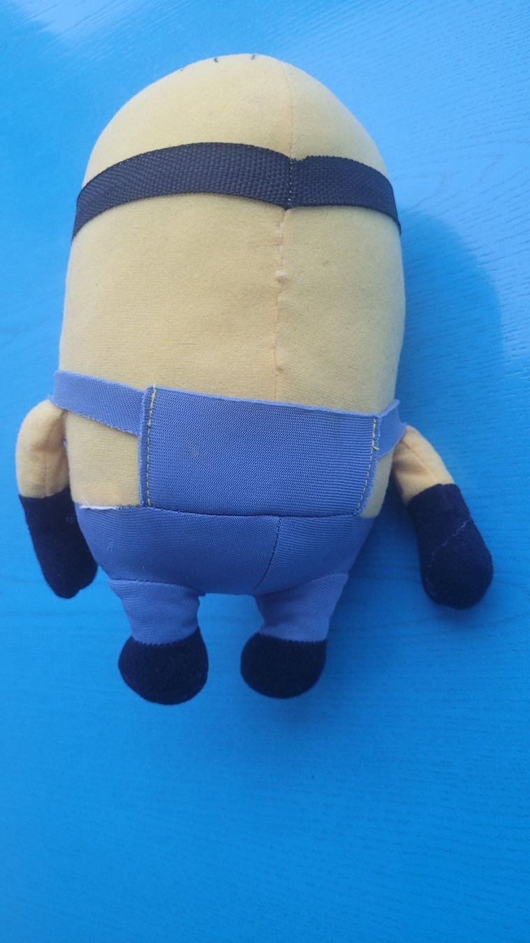 Spielzeuge: Süsser Minion     Plüschtier, ca. 30cm gross – Neu (gemäss Beschreibung) aus SCHÜBELBACH von CoKaHa 2