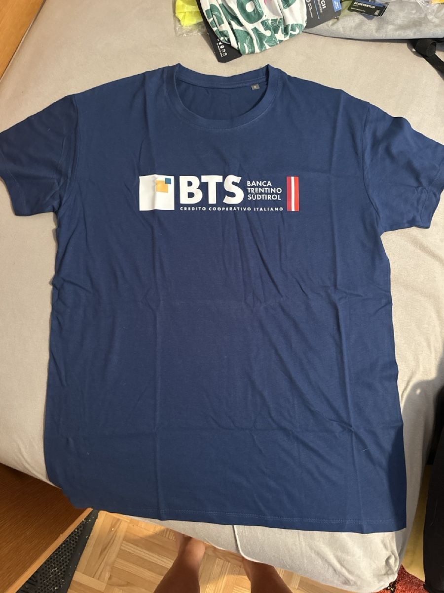 T-shirt: Maglietta M 100% cotone – Nuovo e nell'imballaggio originale da Sigirino venduto da del_l62x