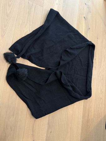 Warmer Winterschal/Tuch mit Bommel Schwarz, 180x80cm, Top!