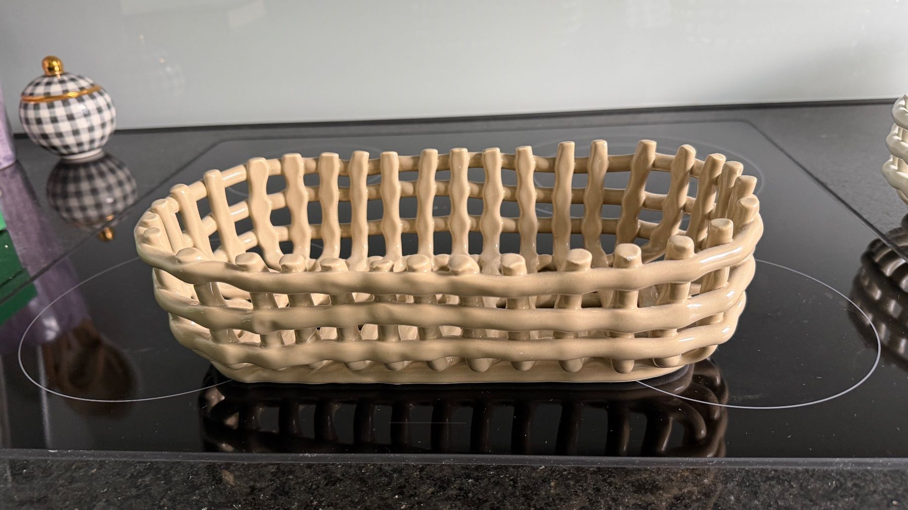 Ferm living Sonstiges für Haushalt & Wohnen: FERM LIVING CLASSIC Ceramic Basket - Oval – Gebraucht aus Zürich von pre_vy7t 3