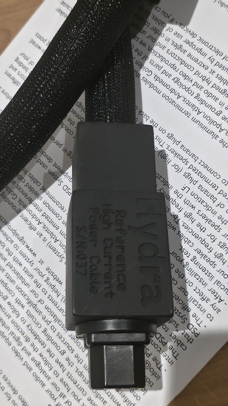 Cavi: Signal Projects Hydra Reference Series Stromkabel – Usato da Zufikon venduto da SecondSound.CH 2
