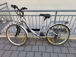 Elektro Velo Racer Silber Damenfahrrad