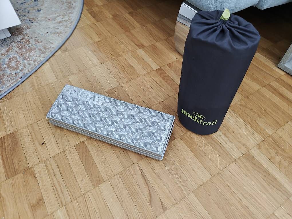 Cuscini: Camping-Set + Gratis Matte/Sitzkissen  – Usato da Basel venduto da jetonibasel 1