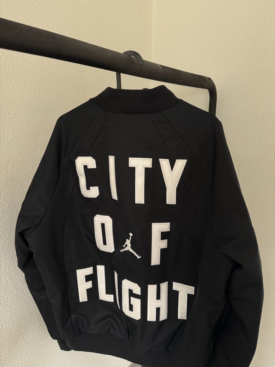 Jordan Giacche: Nike Jordan Bomberjacke – Usato da Alpnach Dorf venduto da rie_72hw 1