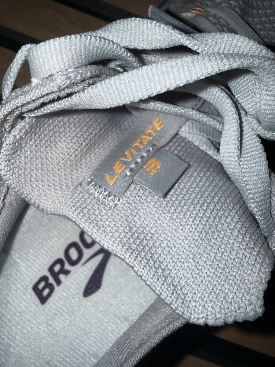 Scarpe da donna: Brooks Levitate Laufschuhe – Usato da Herzogenbuchsee venduto da Meeret 3