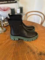 Chelsea Boots, ungetragen