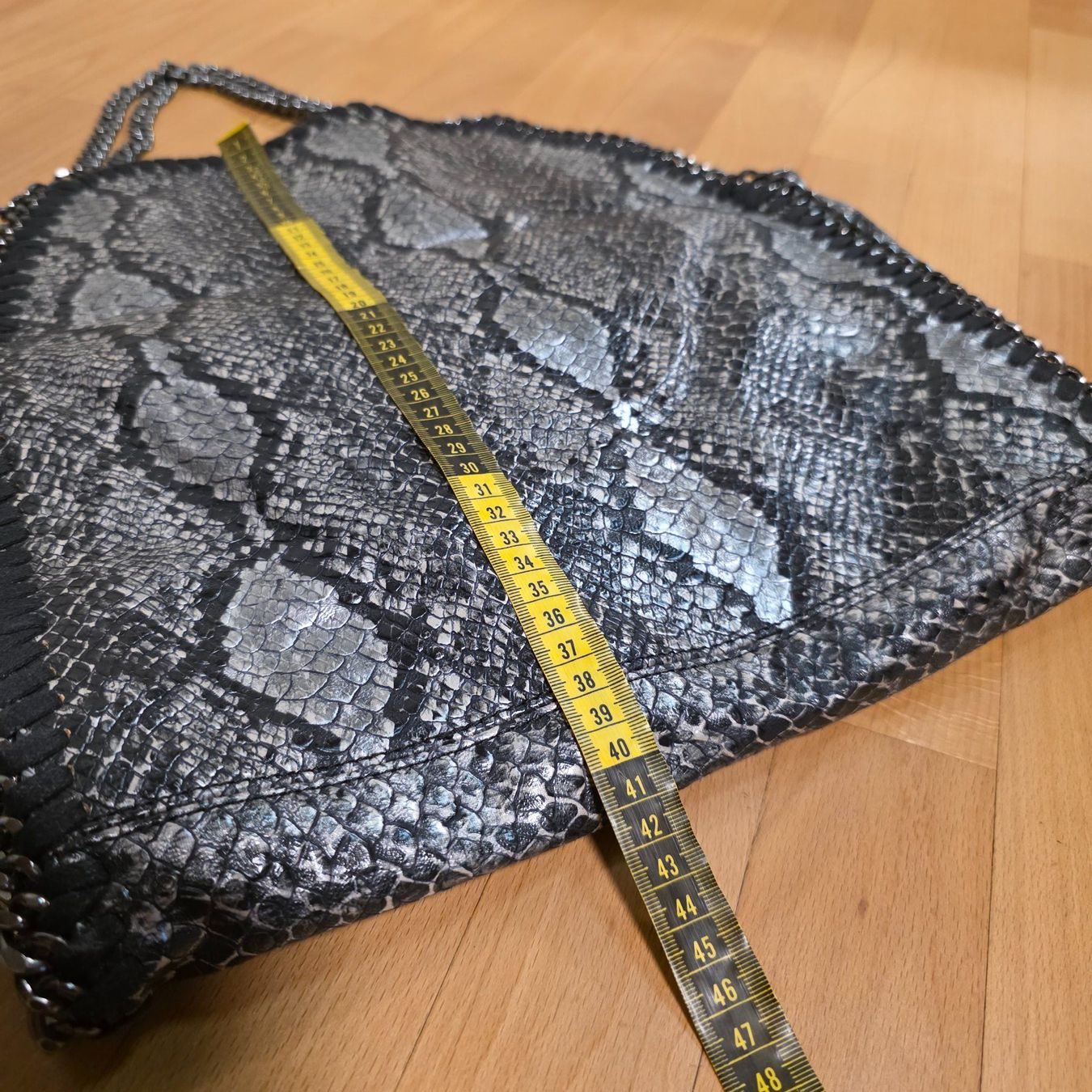 Borse da donna: Große Tasche mit Schlangenprint & Metallkette – Usato da Wald ZH venduto da CapLux 7