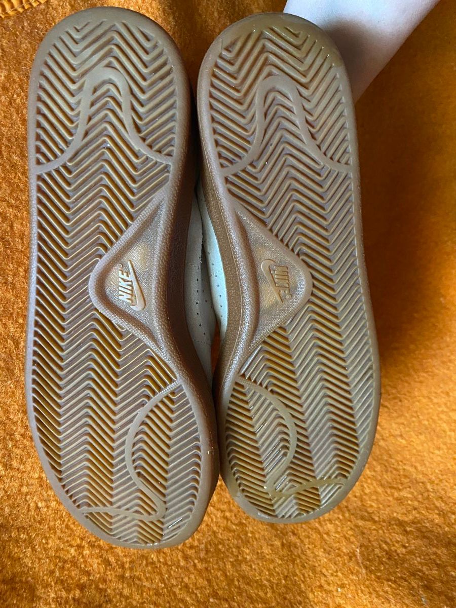 Nike Scarpe da uomo: Nike Premium en daim 42,5 – Usato da Geneve venduto da Monthoux13 4