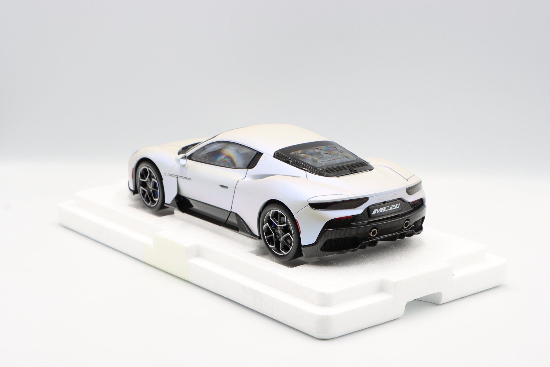 Maserati Modellini d'auto: Maserati MC20 2020 1:18 BBR – Nuovo e nell'imballaggio originale da Bühl b.Aarberg venduto da modelldiecast 4