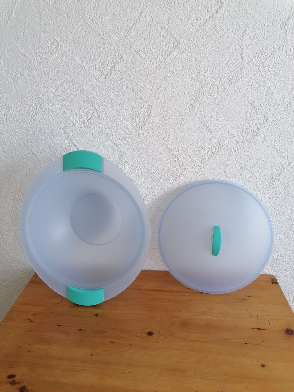 Ciotole: Grosse Tupperware Schüssel 4,5l – Nuovo (secondo la descrizione) da ennetmoos venduto da Andy770098 1