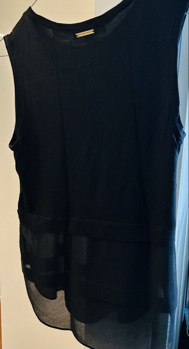 Michael Kors Tops: Top MK schwarz  – Gebraucht aus Schwyz von lookatit