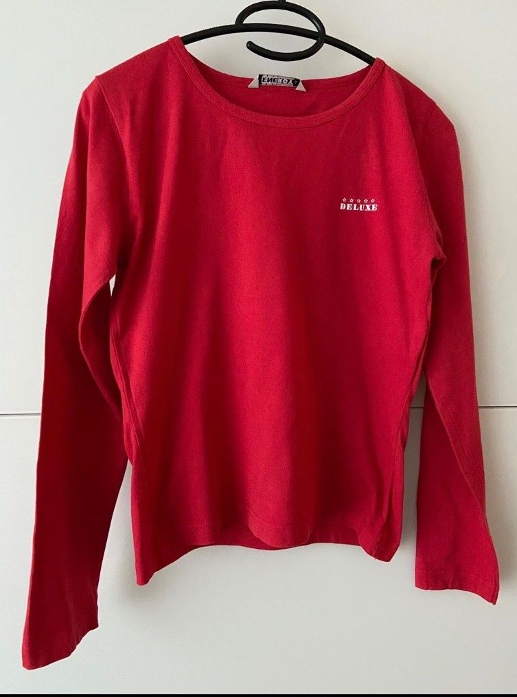 Pullover & Sweatshirts: Langarm-Shirt, rot, Gr. S – Gebraucht aus Ittenthal von Lorinakuprecht0 1