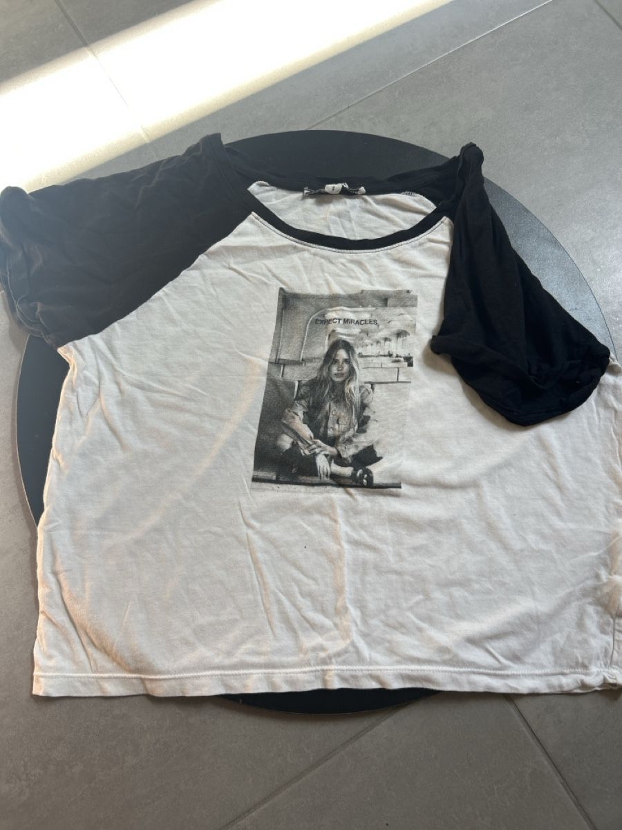 T-shirts: T-shirt  – D'occasion à Lausanne par non_ptb6