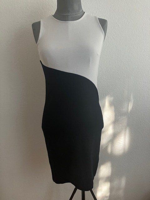 New Look Vestiti: Robe bicolore élégante T S – Usato da Marin-Epagnier venduto da rchouchouu