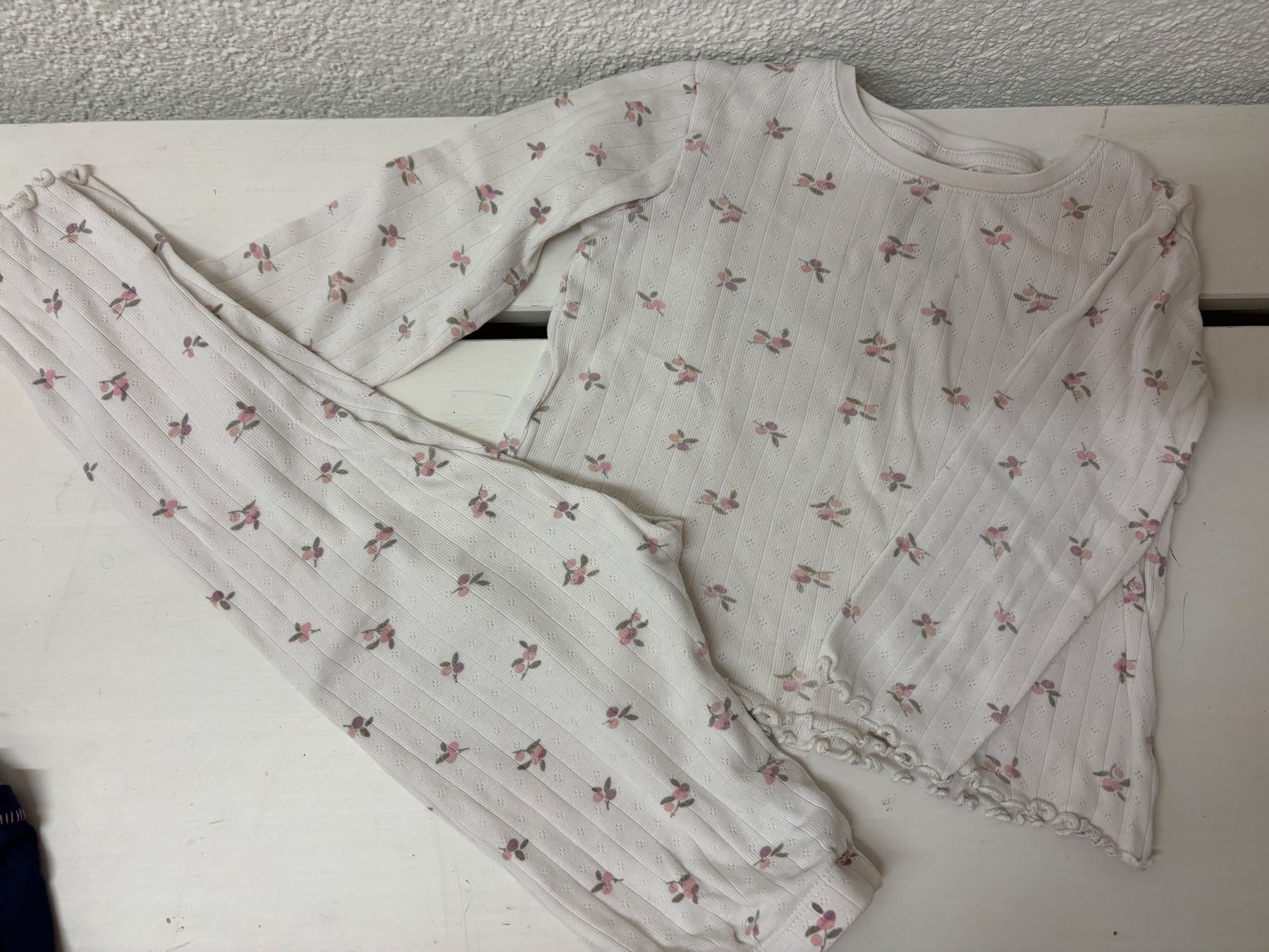 Lotti & Set di vestiti: Kleiderpacket 8-Teile Gr.98 – Usato da Uster venduto da swordfish_m 2