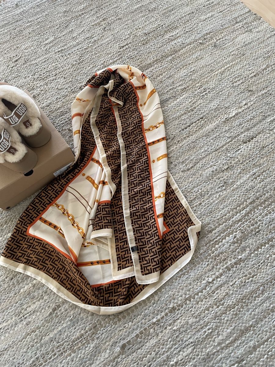 Foulard & Sciarpe: Seidentuch braun beige mit Muster – Nuovo (secondo la descrizione) da Dübendorf venduto da jlu_r7hz 3