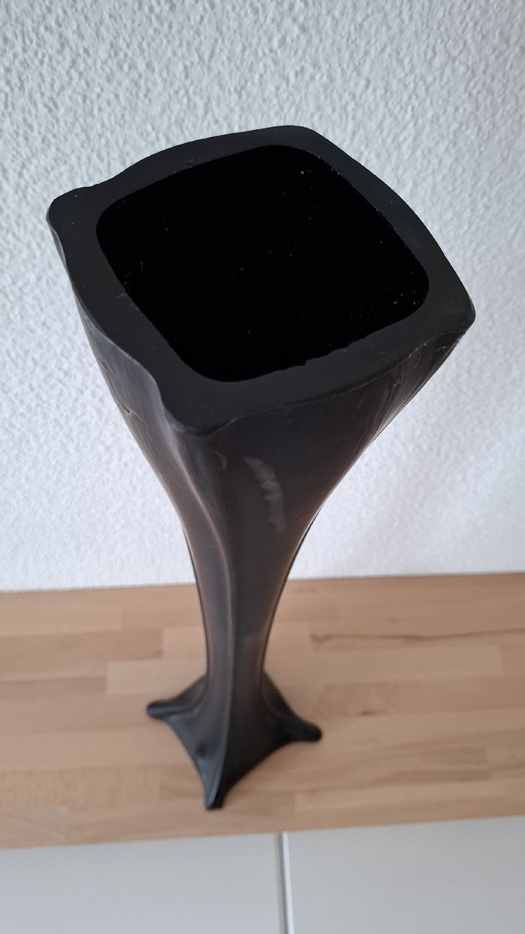 Vasen & Gefässe: Schwarze, hohe Vase, stilvoll, 72cm, – Gebraucht aus Emmen von Tigerlady 4