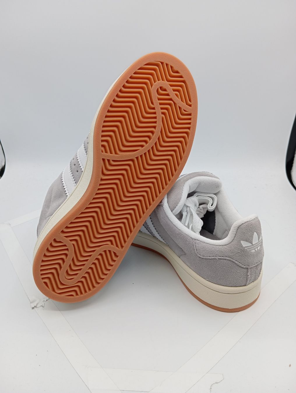 Adidas Scarpe da uomo: Adidas Campus 00s Grey White EU 48 – Nuovo e nell'imballaggio originale da Schaffhausen venduto da outlez 6