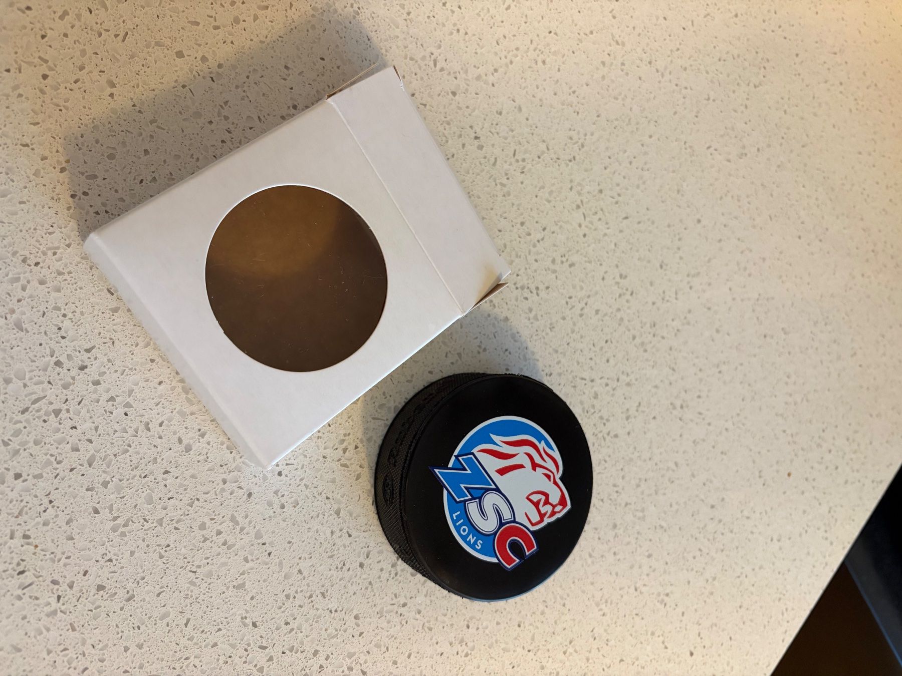 Bälle: Burger King Puck ungeöffnet – Neu und originalverpackt aus Inwil von mat_mh2s 2