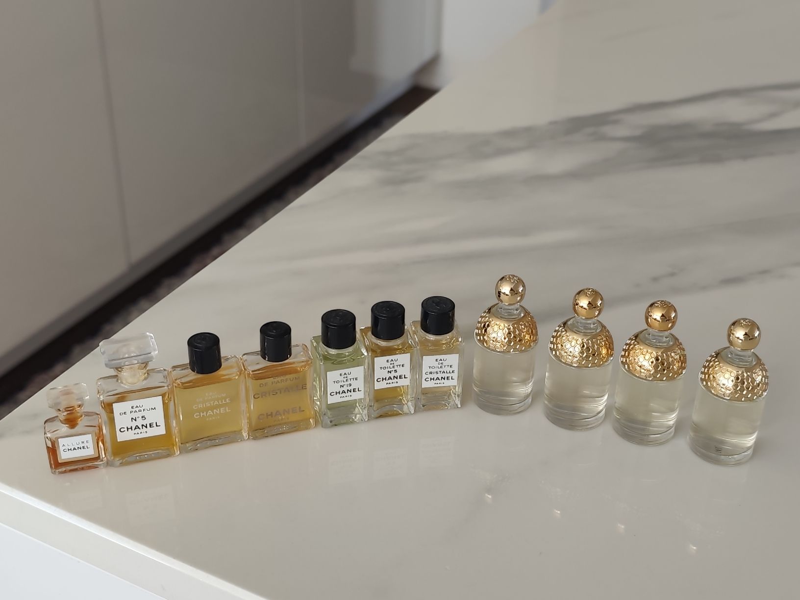 Chanel Profumi & Eau de Toilette: Parfume collection miniature . Chanel & Guerlain – Usato da Männedorf venduto da Ursik_OnlineShop