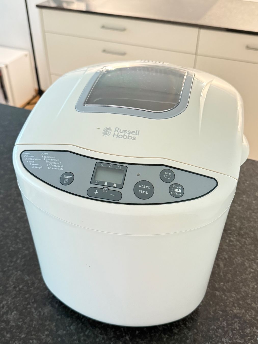 Russell Hobbs Elettrodomestici da cucina: Russell Hobbs Brotbackautomat – Nuovo (secondo la descrizione) da Schliern b. Köniz venduto da jul_ly8x