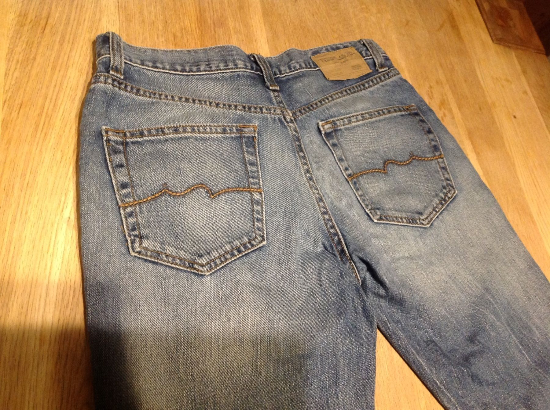Jeans: Magnifique Jeans Teddy Smith taille 16 ans – Gebraucht aus Genève von pilarina 1