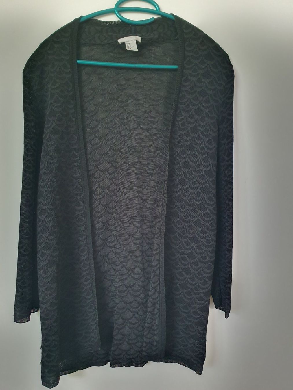 H&M Maglioni & Felpe: Schwarzer Cardigan von H&M, Grösse M – Usato da Kloten venduto da Hektor44