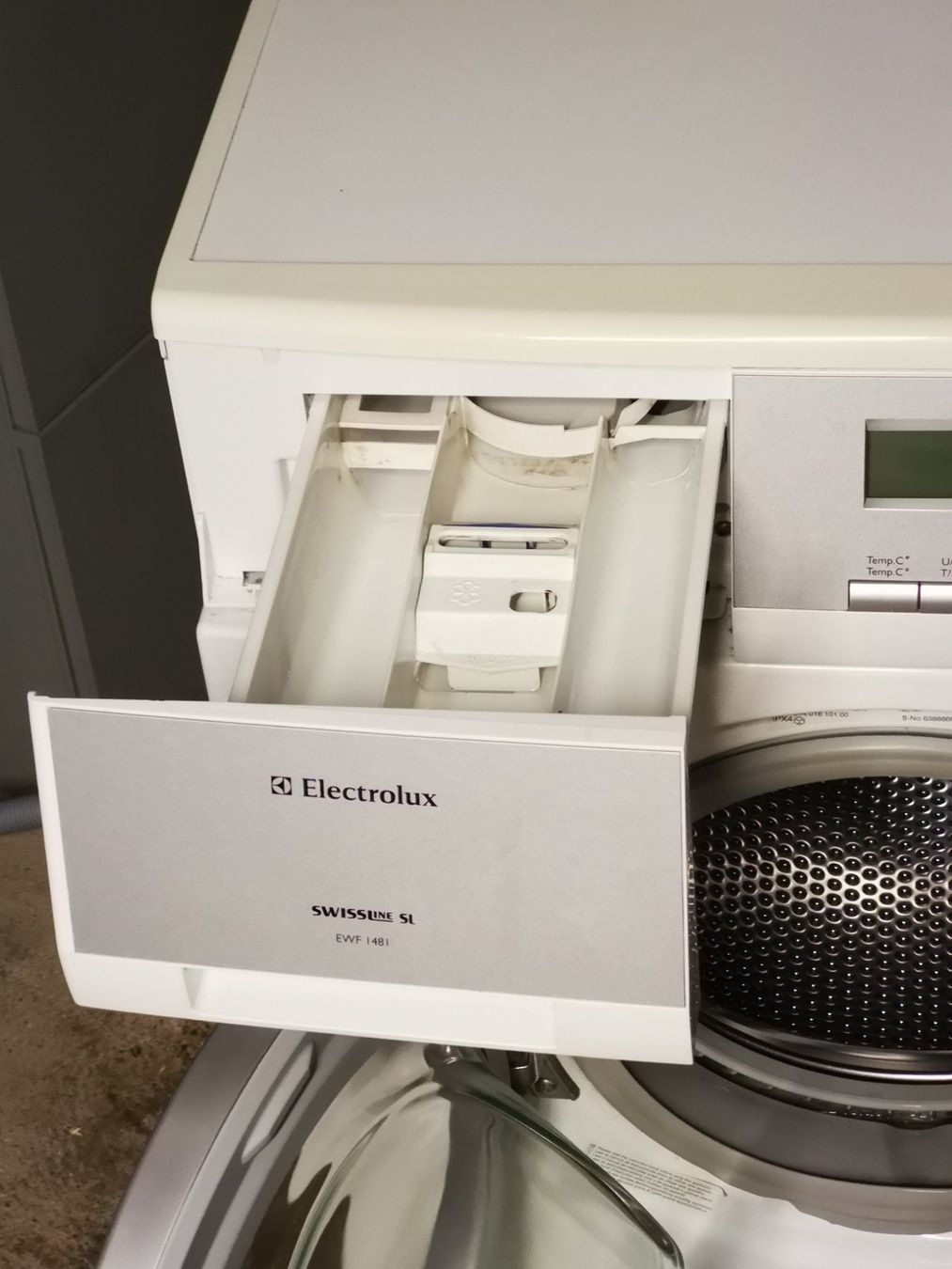 Electrolux Lavatrici: Waschmaschine Electrolux EWF1481 – Usato da Grasswil venduto da tobias9891 3