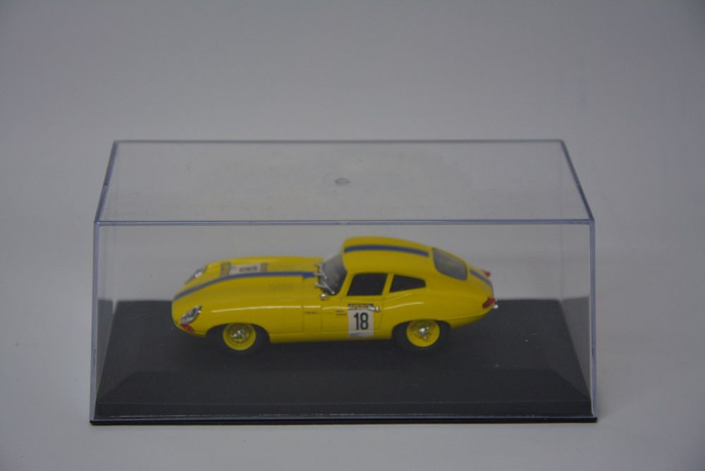 Jaguar SS100 Targa Florio 1937 #19 - Burago 1/18 Rouge Cabriolet - Miniature De Collection (occasion Réparée)